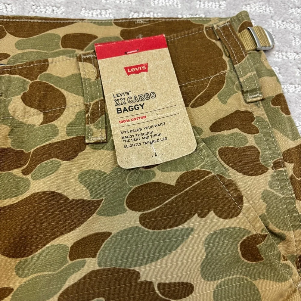 Levi's XX Cargo Baggy Fit Pants Mens Size‎ 33 x 30 Duck Camo Print Cotton NEW